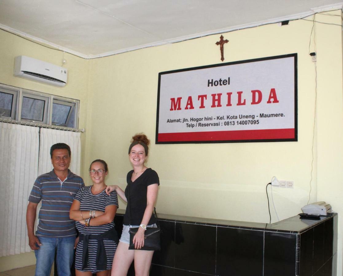 Hotel Mathilda Maumere Buitenkant foto